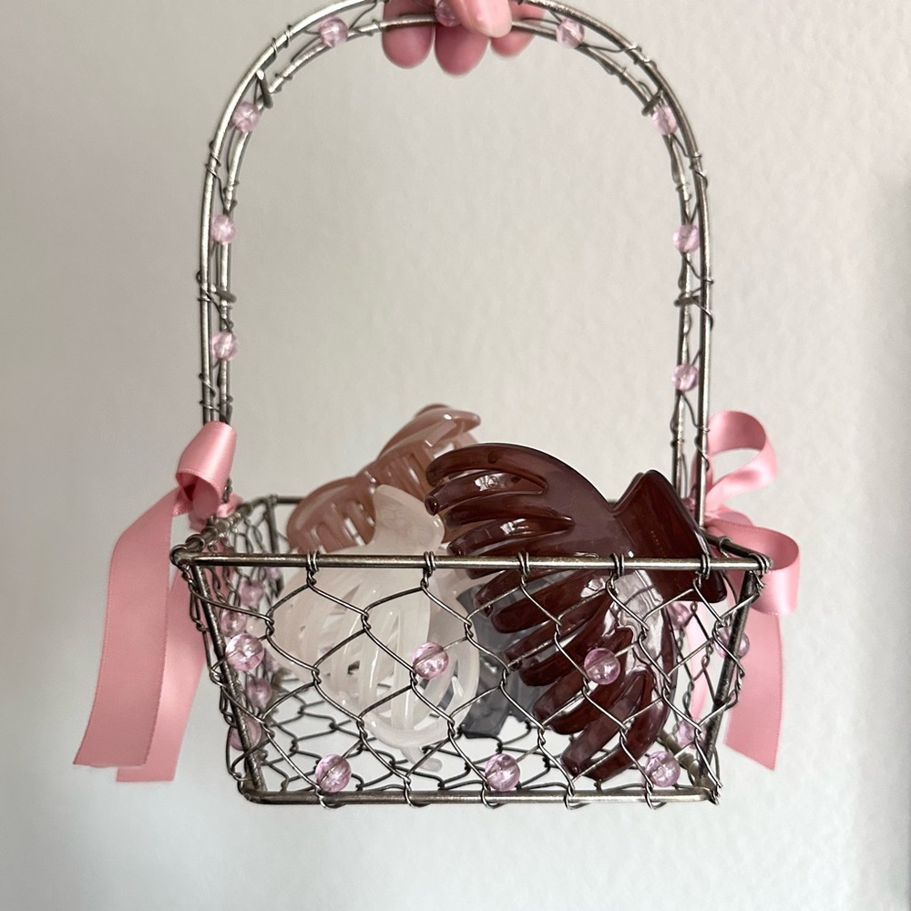 Decorative Wire Beaded Basket - Picture 10 of 11